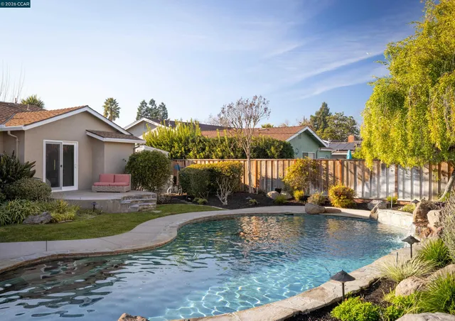 $1,395,000 | 902 Kane Circle, Walnut Creek, CA 94598