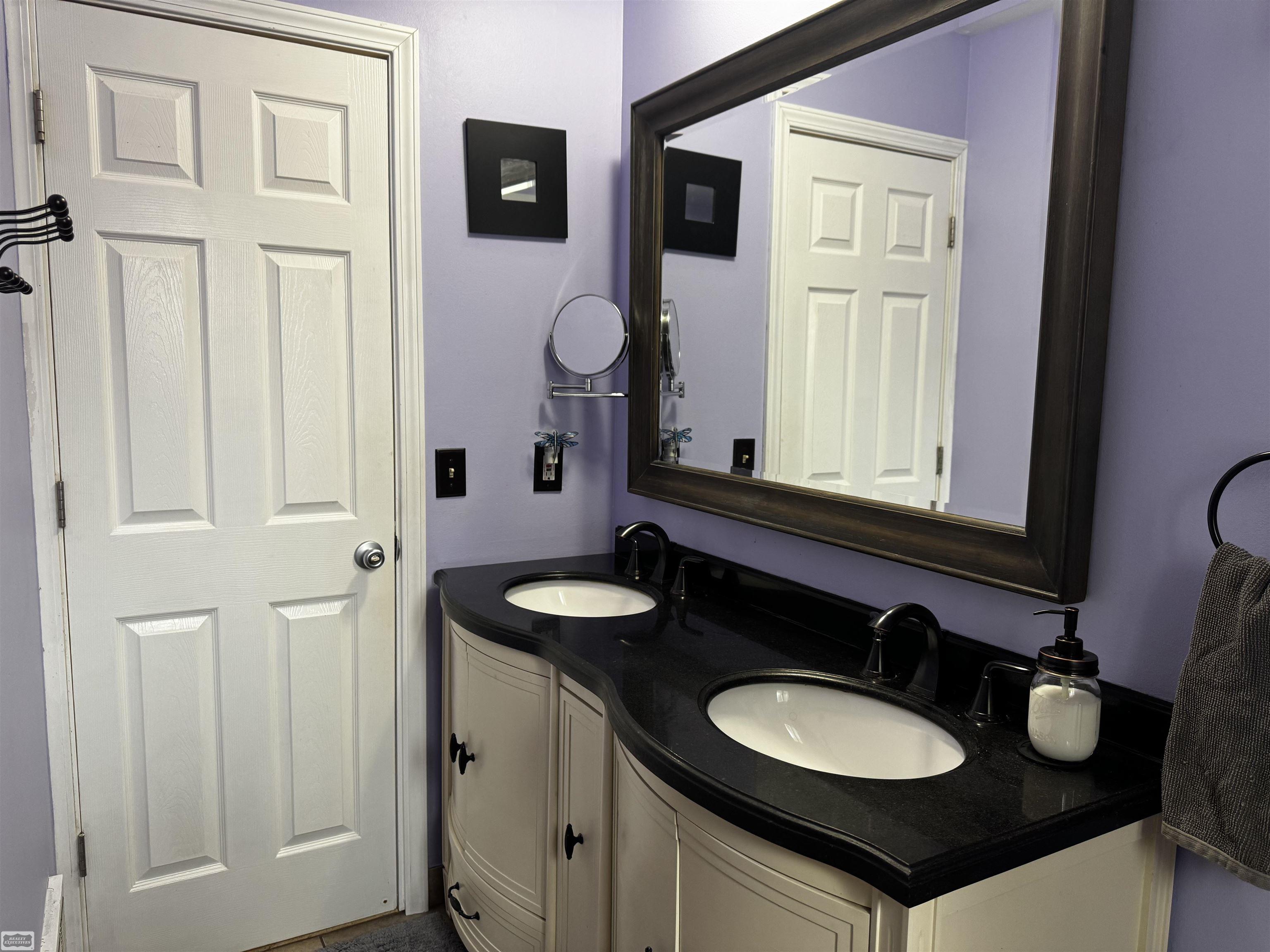 47473 Greenview Road Utica, MI 48317 - Photo 17 of 35