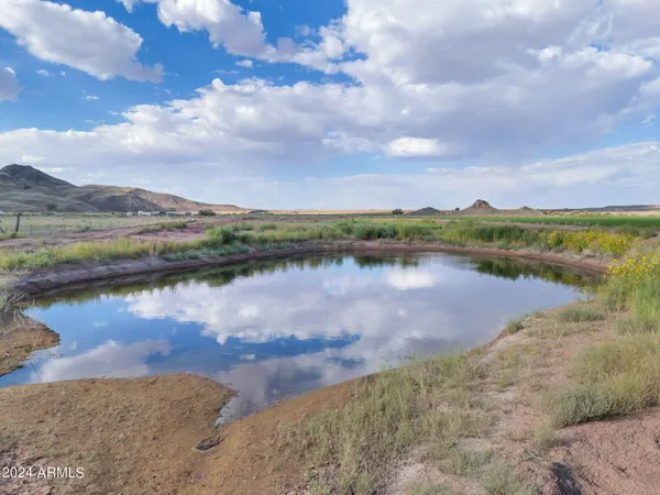$1,550,000 | 6429 Country Road, Woodruff, AZ 85942