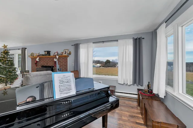 $525,000 | 5 Greenwood Drive, Northfield, NH 03276