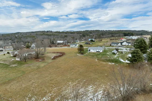 $525,000 | 5 Greenwood Drive, Northfield, NH 03276