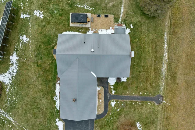 $525,000 | 5 Greenwood Drive, Northfield, NH 03276