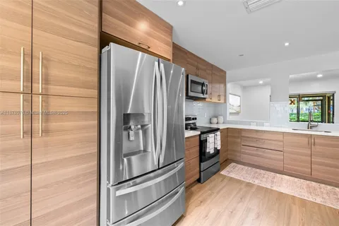 $365,000 | 3005 Northwest 48th Avenue, Unit 3005, Coconut Creek, FL 33063