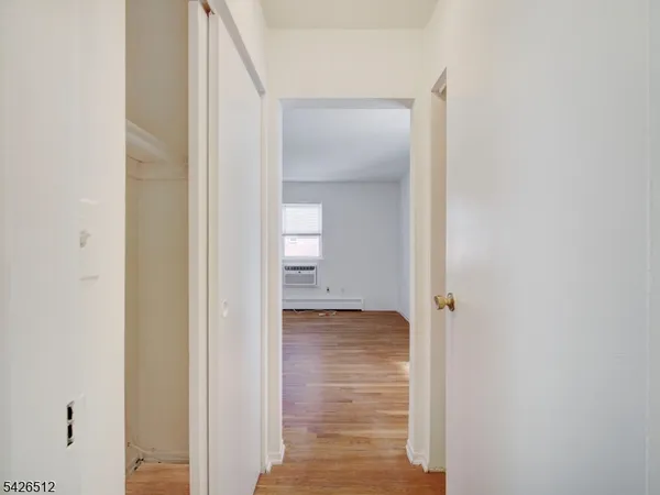 $1,995 | 2467 Highway 10, Morris Plains, NJ 07950