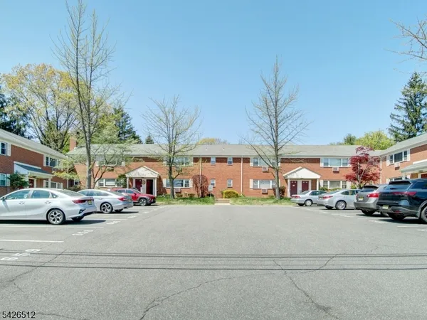 $1,995 | 2467 Highway 10, Morris Plains, NJ 07950