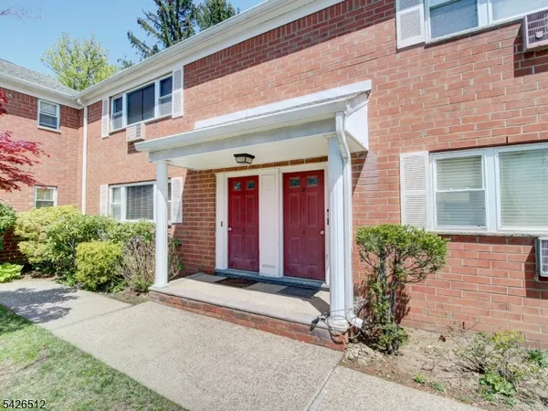 $1,995 | 2467 Highway 10, Morris Plains, NJ 07950