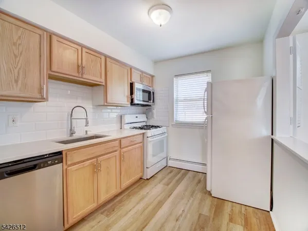 $1,995 | 2467 Highway 10, Morris Plains, NJ 07950