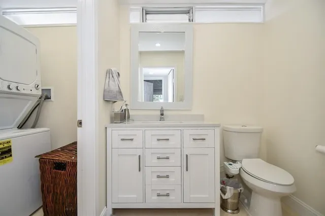 $320,000 | 6304 Riverview Way, Houston, TX 77057