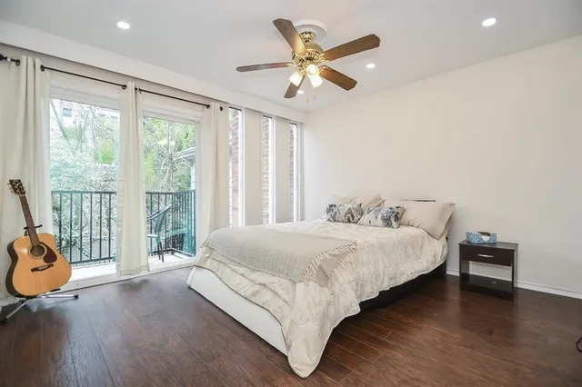 $320,000 | 6304 Riverview Way, Houston, TX 77057