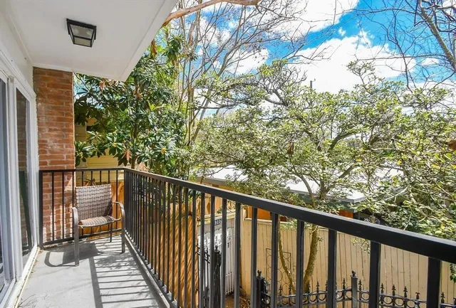 $320,000 | 6304 Riverview Way, Houston, TX 77057