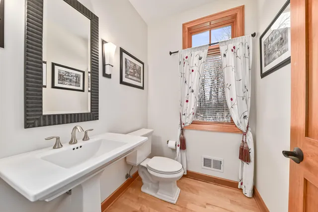 $839,900 | N54W16349 Westwind Drive, Menomonee Falls, WI 53051