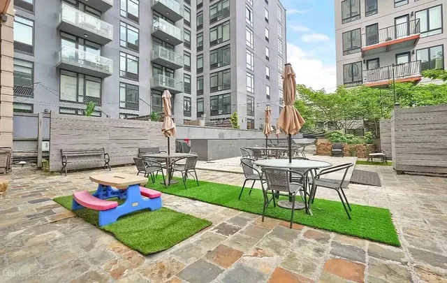 $850,000 | 189 Bridge Street, Unit 10A | Downtown Brooklyn