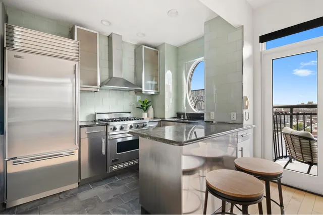 $850,000 | 189 Bridge Street, Unit 10A | Downtown Brooklyn
