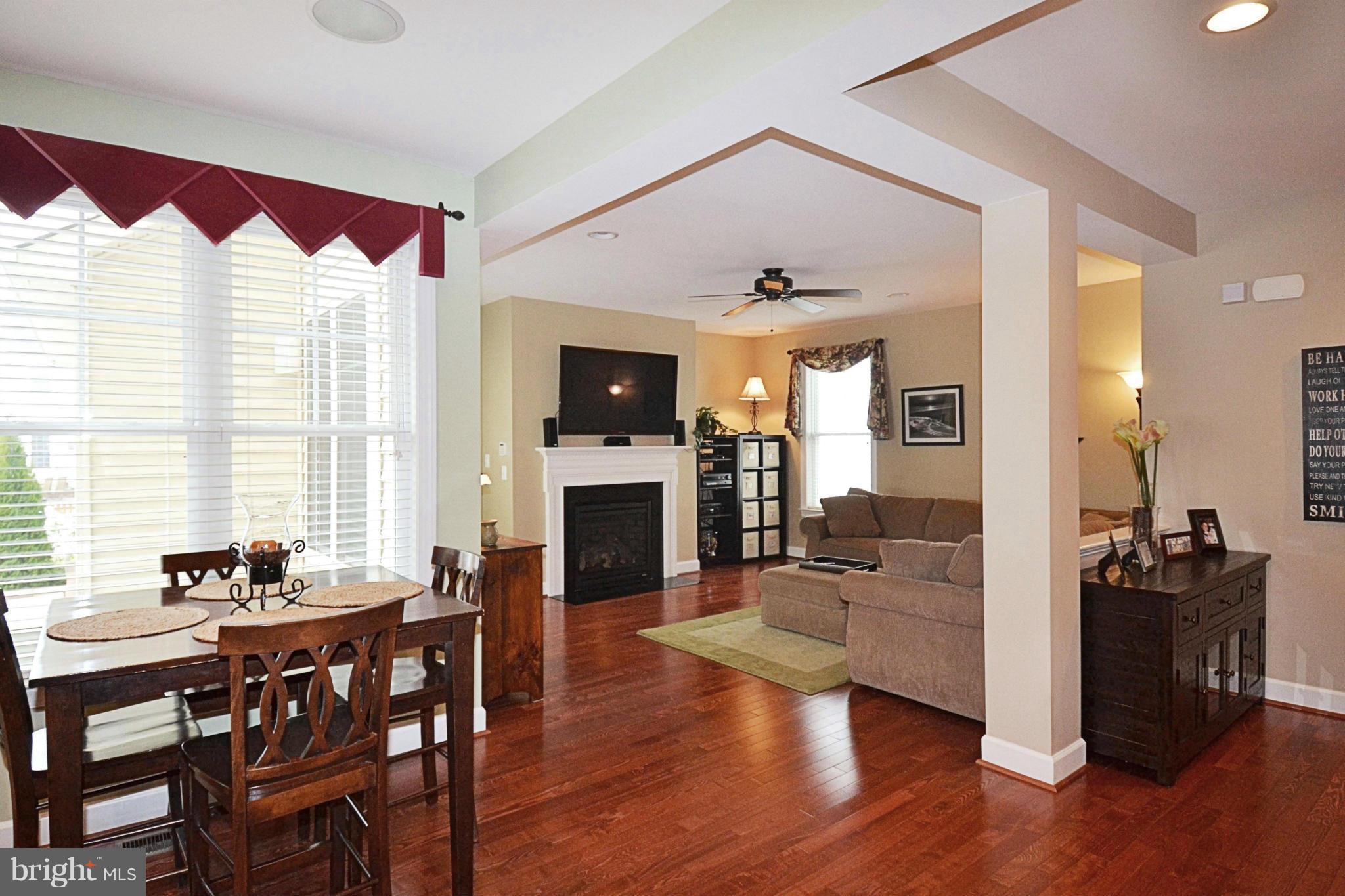 42481 Spring Splendor Drive Ashburn, VA 20148 - Photo 12 of 30 Kitchen