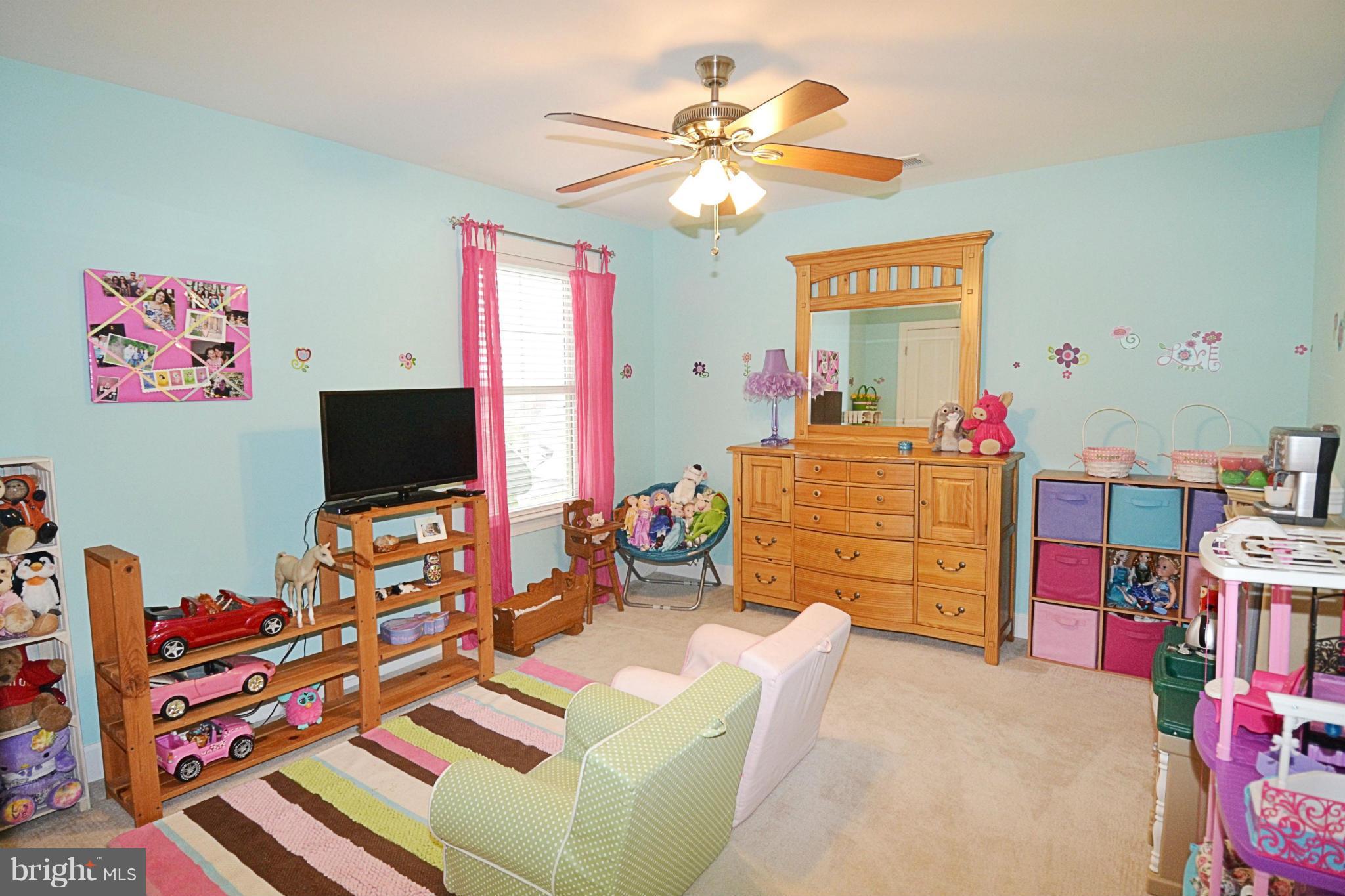 42481 Spring Splendor Drive Ashburn, VA 20148 - Photo 21 of 30 Bedroom