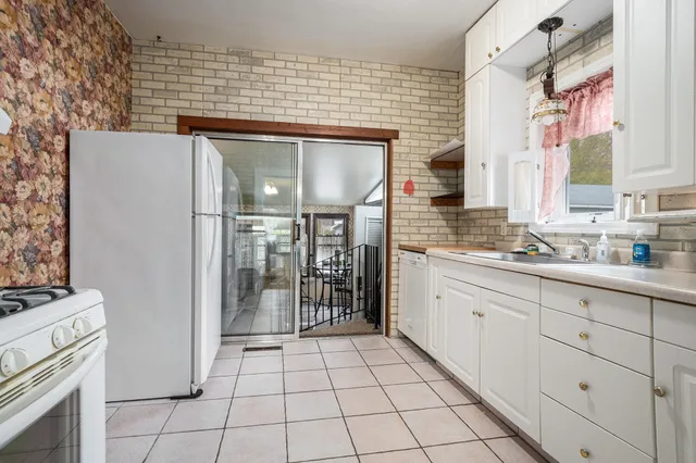 $309,900 | 10595 US Highway 31, Berrien Springs, MI 49103