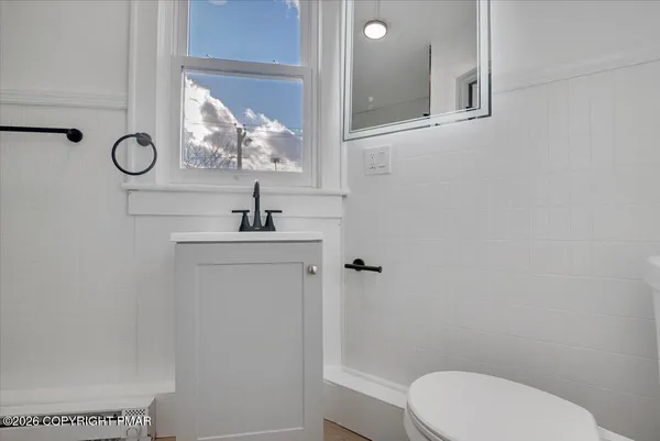 $1,200 | 147 North 9th Street, Unit 201, Stroudsburg, PA 18360