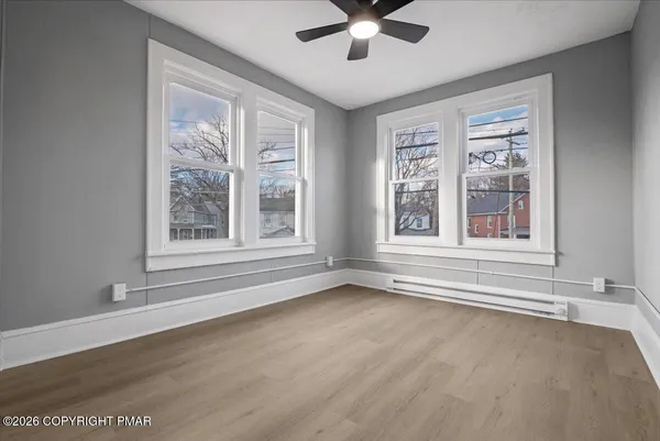 $1,200 | 147 North 9th Street, Unit 201, Stroudsburg, PA 18360