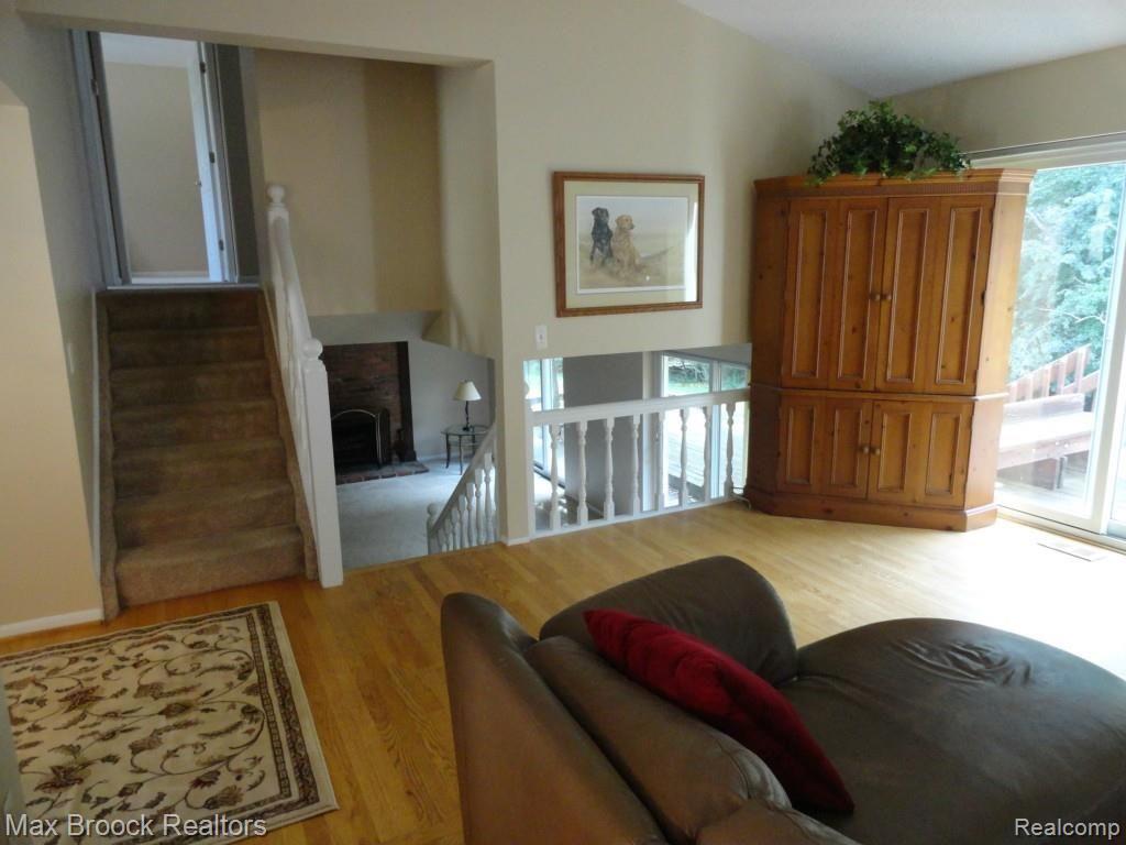 2071 North Fairview Lane Rochester Hills, MI 48306 - Photo 23 of 40
