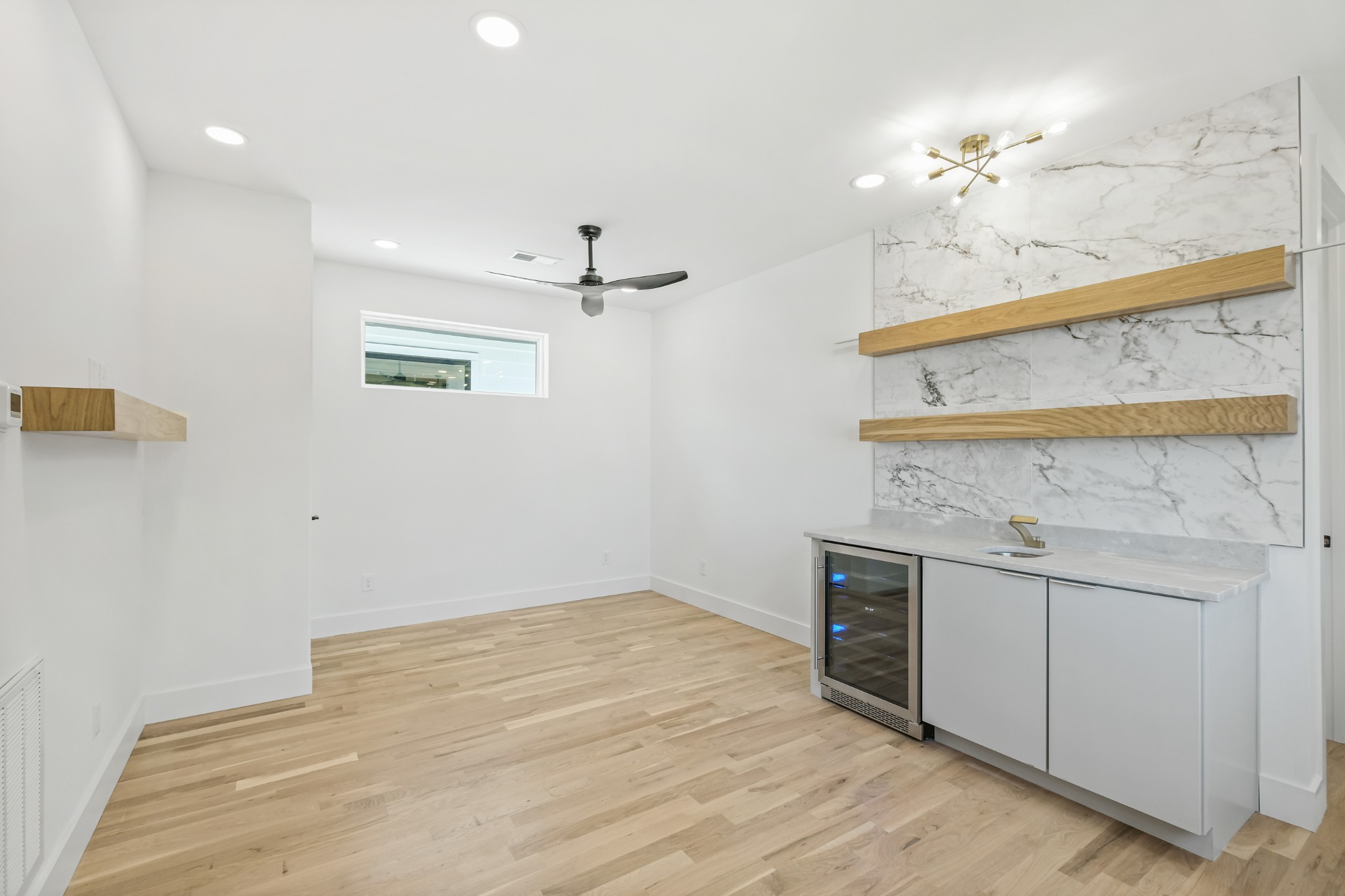 629 B Ries Avenue Nashville, TN 37209 - Photo 31 of 62 a view of kitchen with a sink and chandelier
