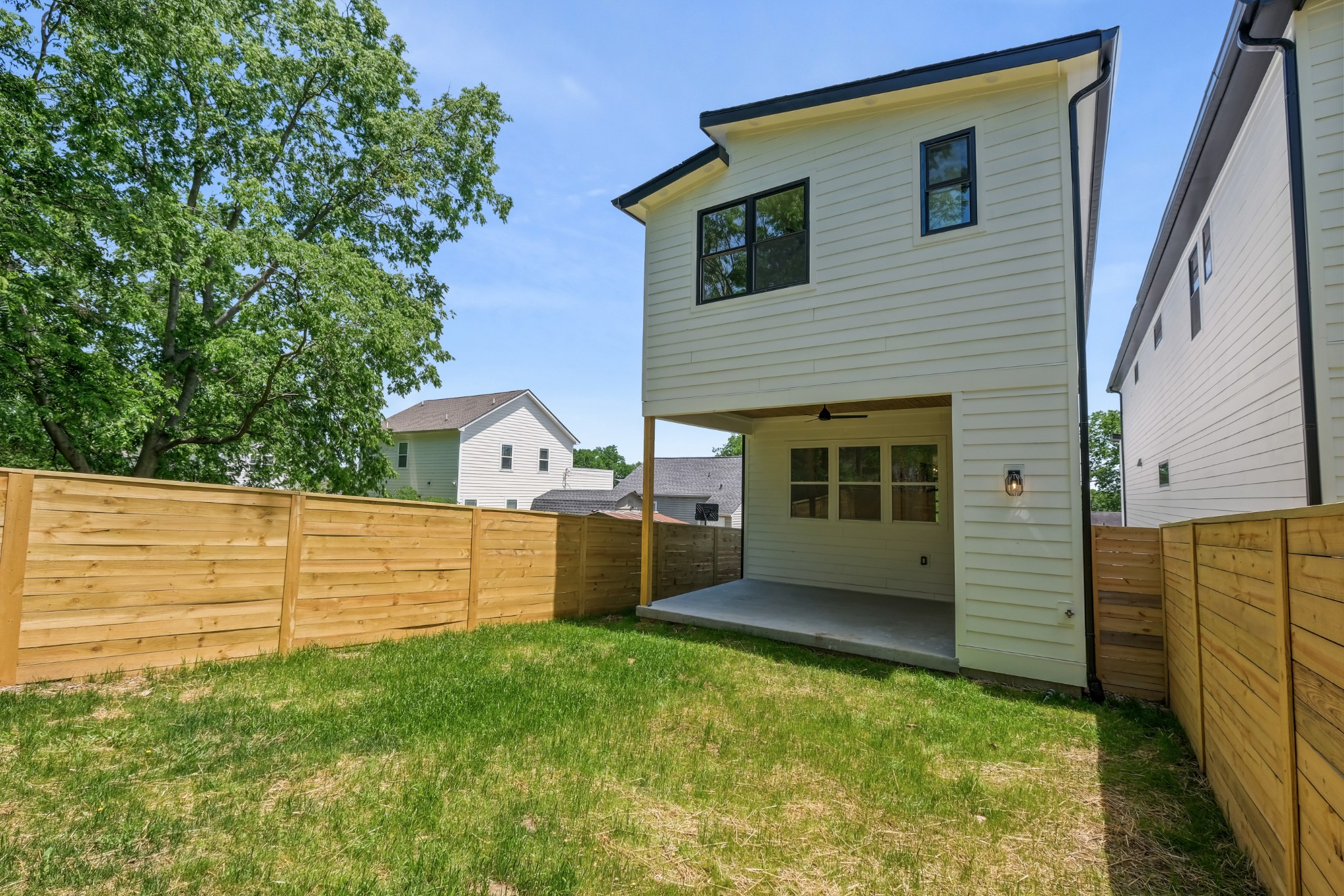 629 B Ries Avenue Nashville, TN 37209 - Photo 60 of 62 a view of a backyard of the house