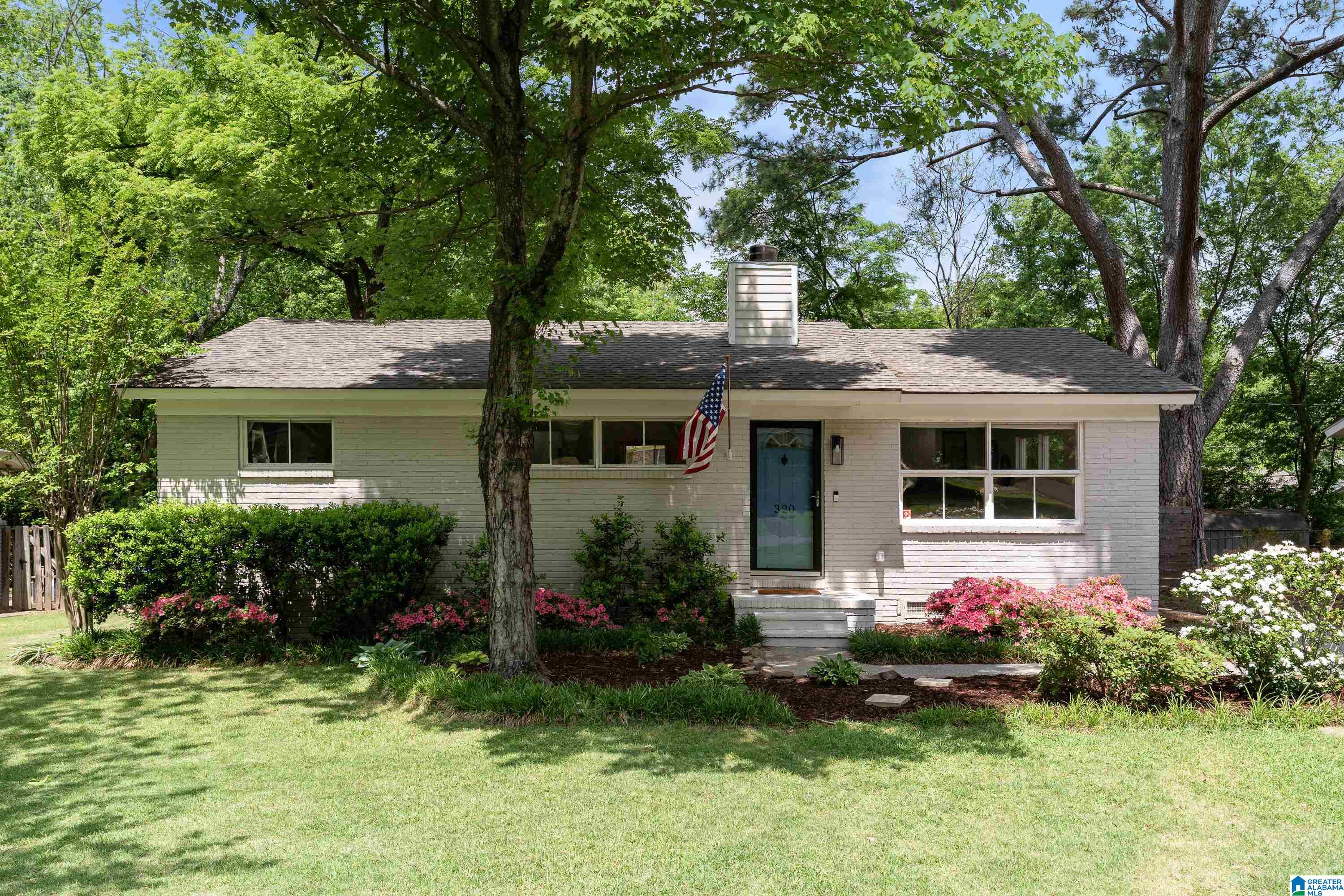 320 Willow Bend Road Homewood, AL 35209 - Photo 2 of 30