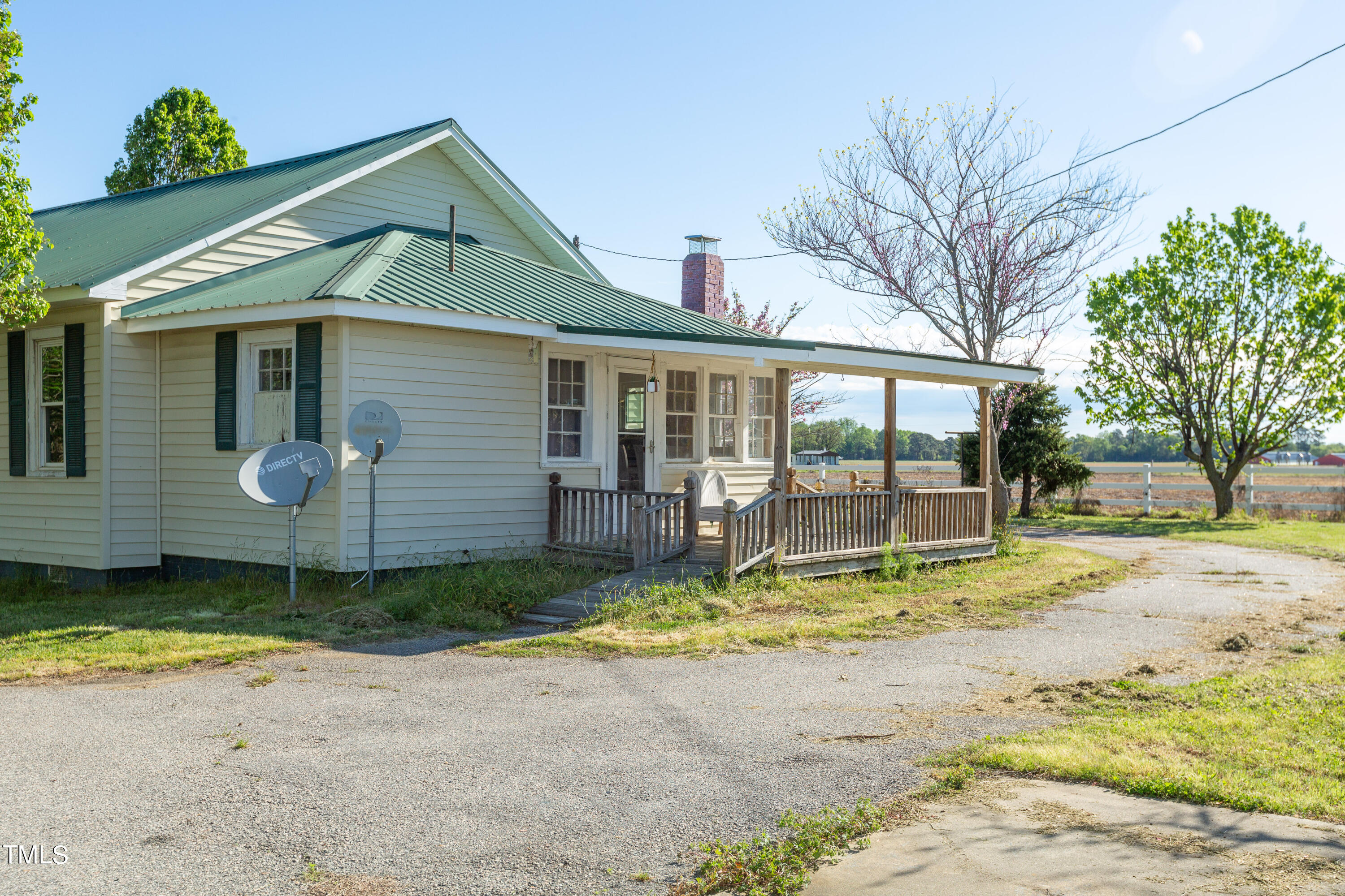 4620 Roanoke Road Newton Grove, NC 28366 - Photo 22 of 32 4620 Roanoke Rd-25