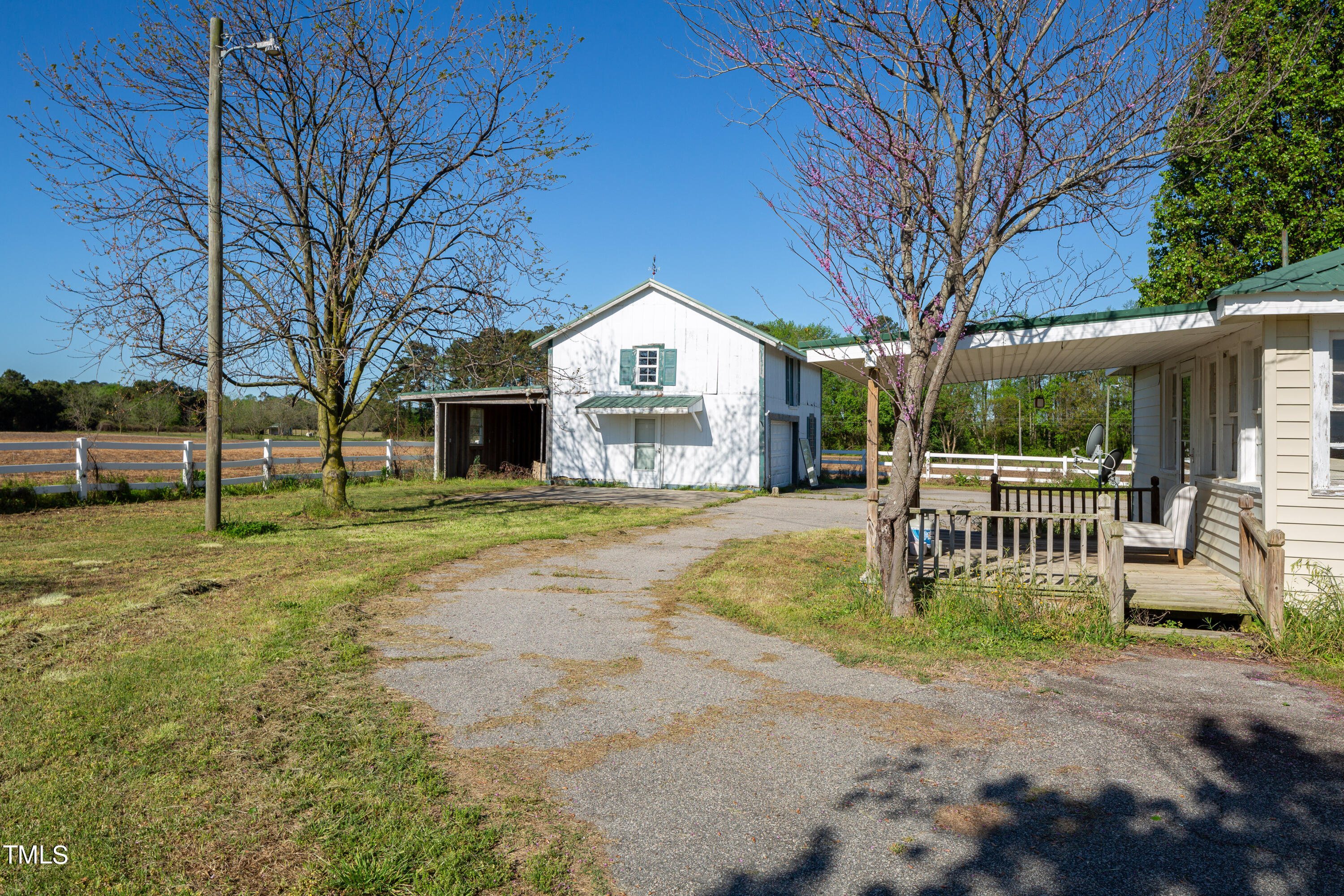4620 Roanoke Road Newton Grove, NC 28366 - Photo 26 of 32 4620 Roanoke Rd-29