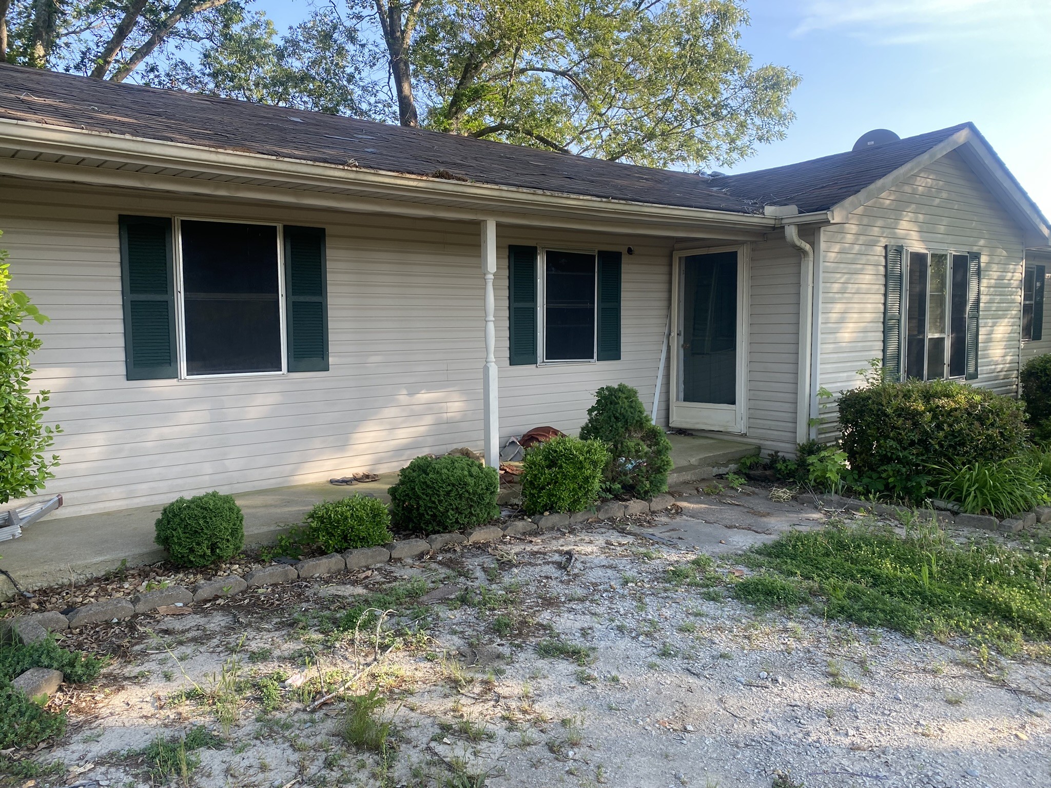 4989 Brooksie Thompson Road Decaturville, TN 38329 - Photo 1 of 7 Gallery Image 1