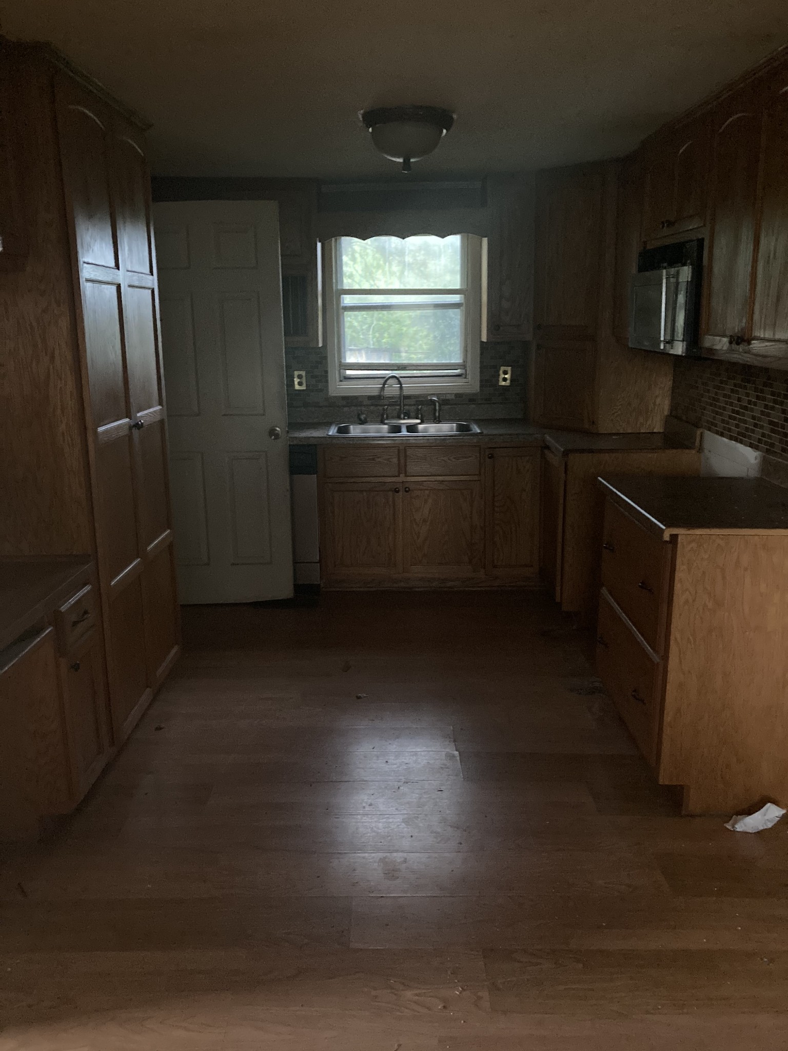 4989 Brooksie Thompson Road Decaturville, TN 38329 - Photo 5 of 7 Gallery Image 5
