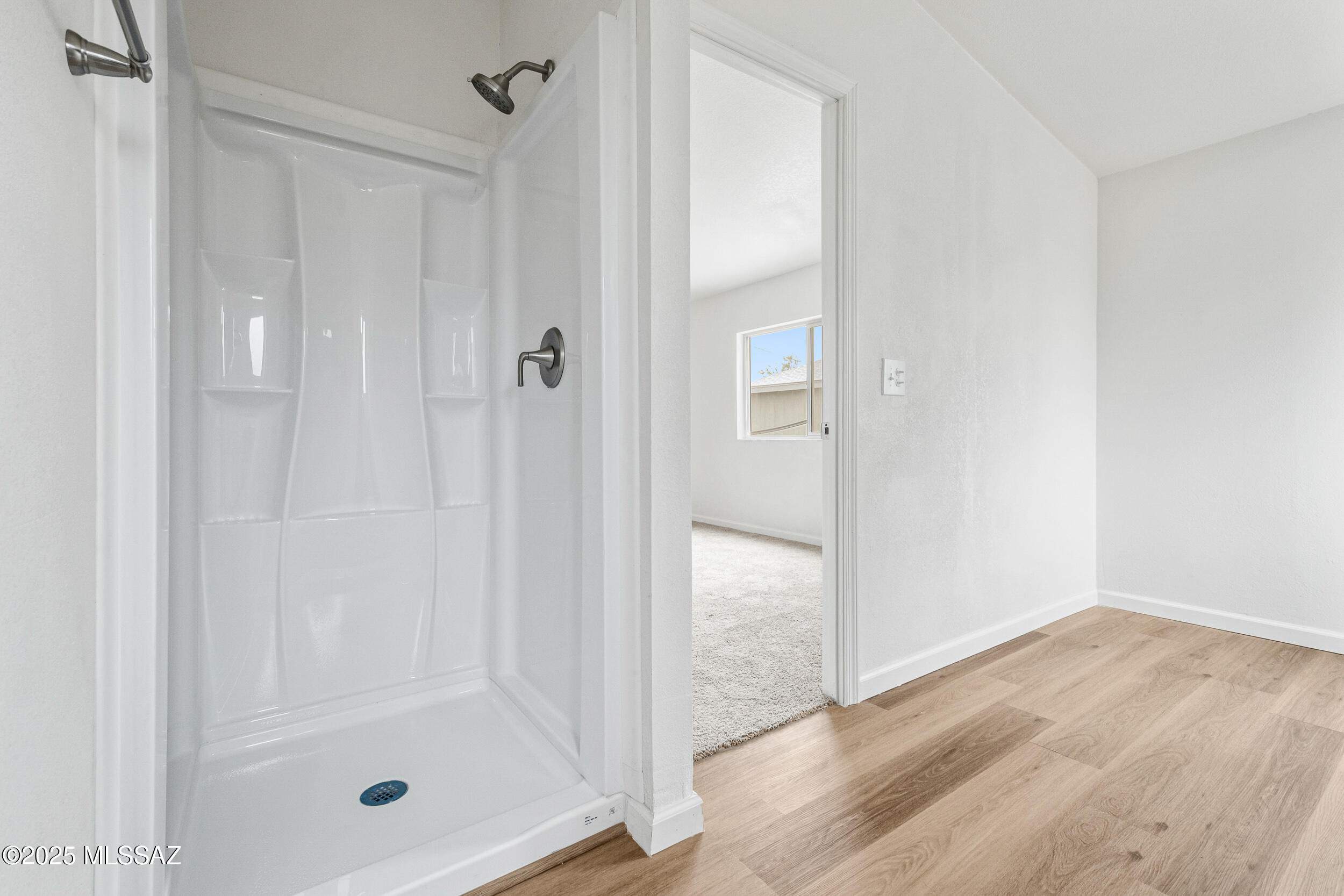 744 West Simmons Road Tucson, AZ 85705 - Photo 17 of 27 Primary Bathroom