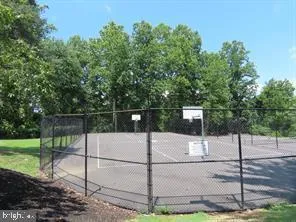 $2,400 | 393 Rutgers Court, Bensalem, PA 19020