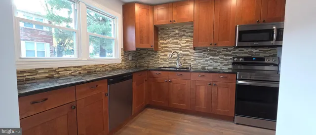 $2,450 | 393 Rutgers Court, Bensalem, PA 19020