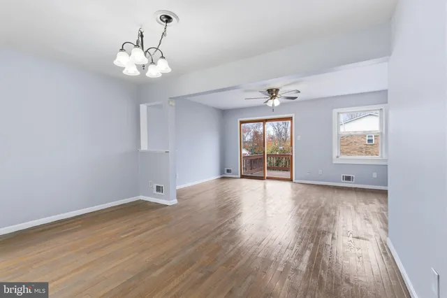 $2,400 | 393 Rutgers Court, Bensalem, PA 19020