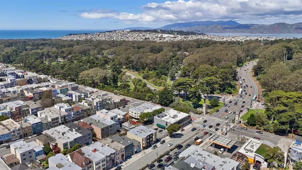 $1,385,000 | 1239 19th Avenue, San Francisco, CA 94122