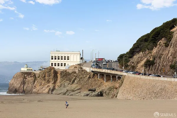 $1,385,000 | 1239 19th Avenue, San Francisco, CA 94122