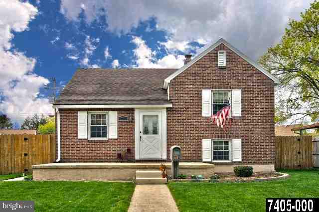 776 Village Road York, PA 17404 - Photo 1 of 25 Gallery Image 1