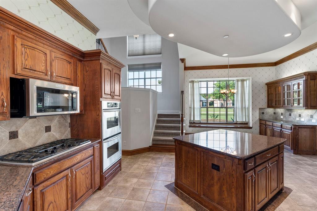 1000 Saddlebrook Drive Lucas, TX 75002 - Photo 19 of 39 Double ovens ,5 burner cooktop and Fridge