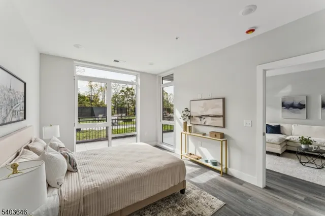 $2,975 | 140 West Webster Avenue, Unit 101, Roselle Park, NJ 07204