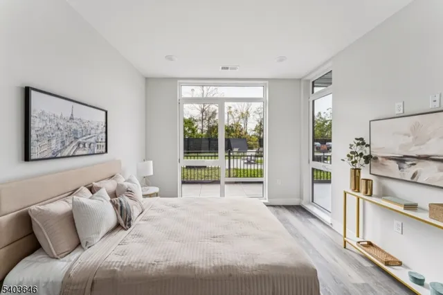 $2,975 | 140 West Webster Avenue, Unit 101, Roselle Park, NJ 07204