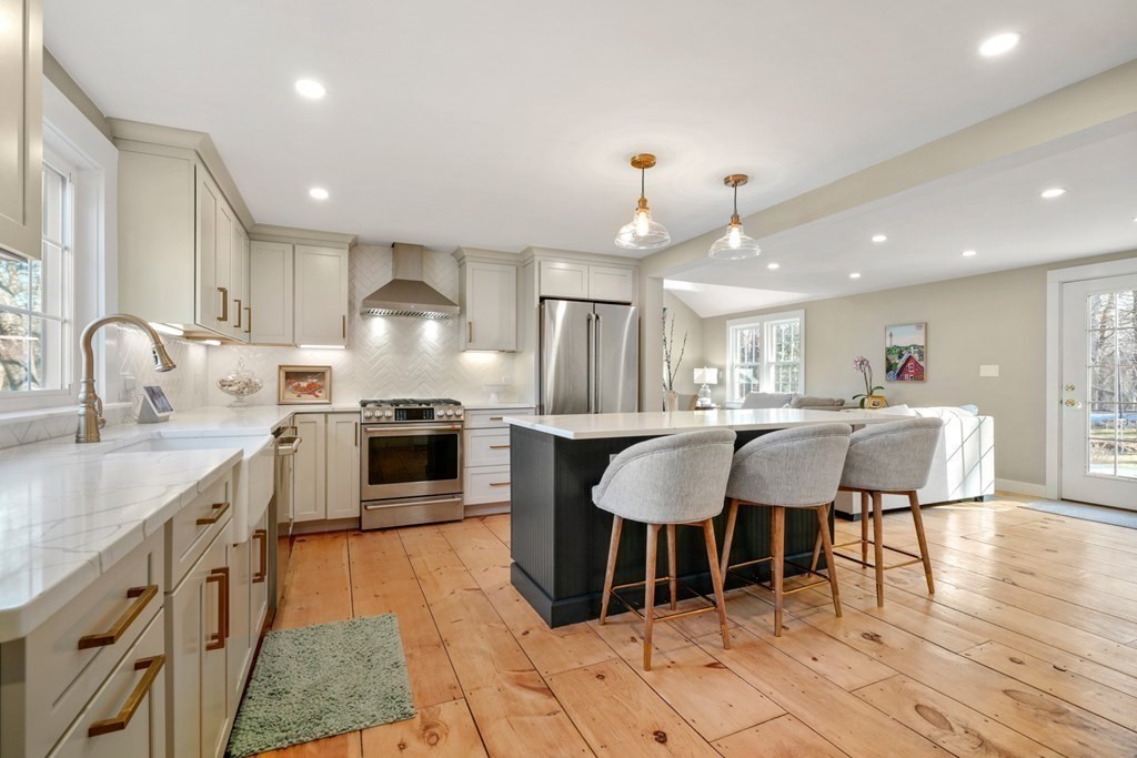 78 Parting Rock Road Duxbury, MA 02332 - Photo 2 of 39 Gallery Image 2