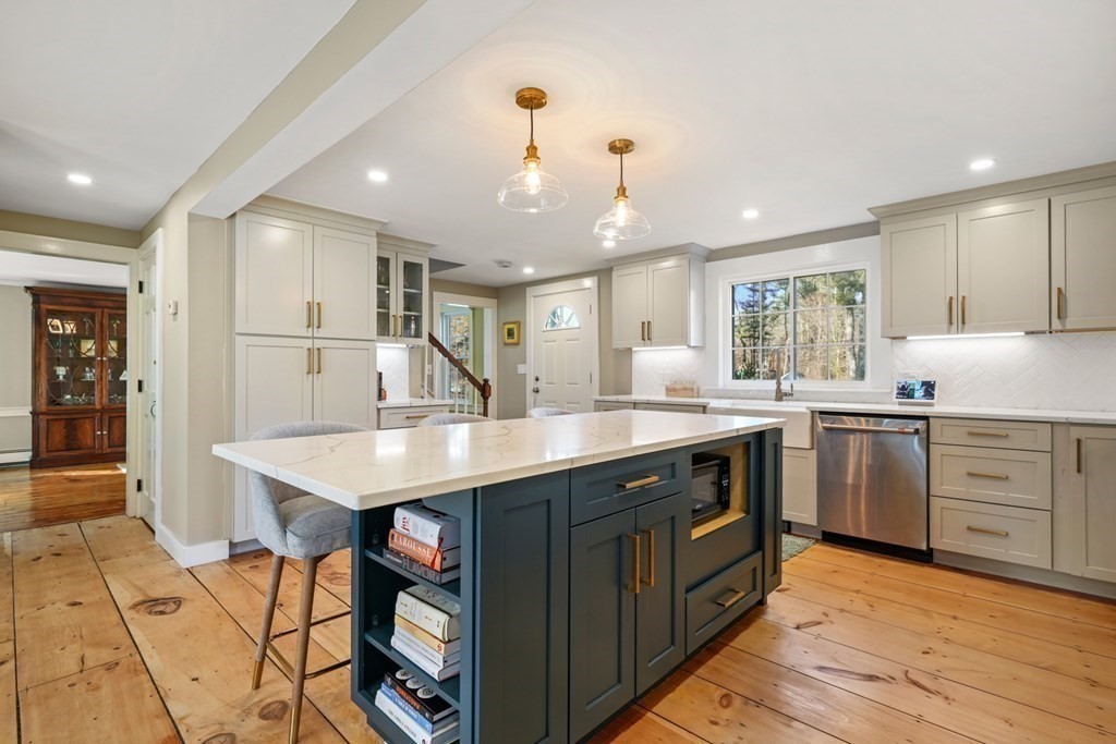 78 Parting Rock Road Duxbury, MA 02332 - Photo 5 of 39 Gallery Image 5