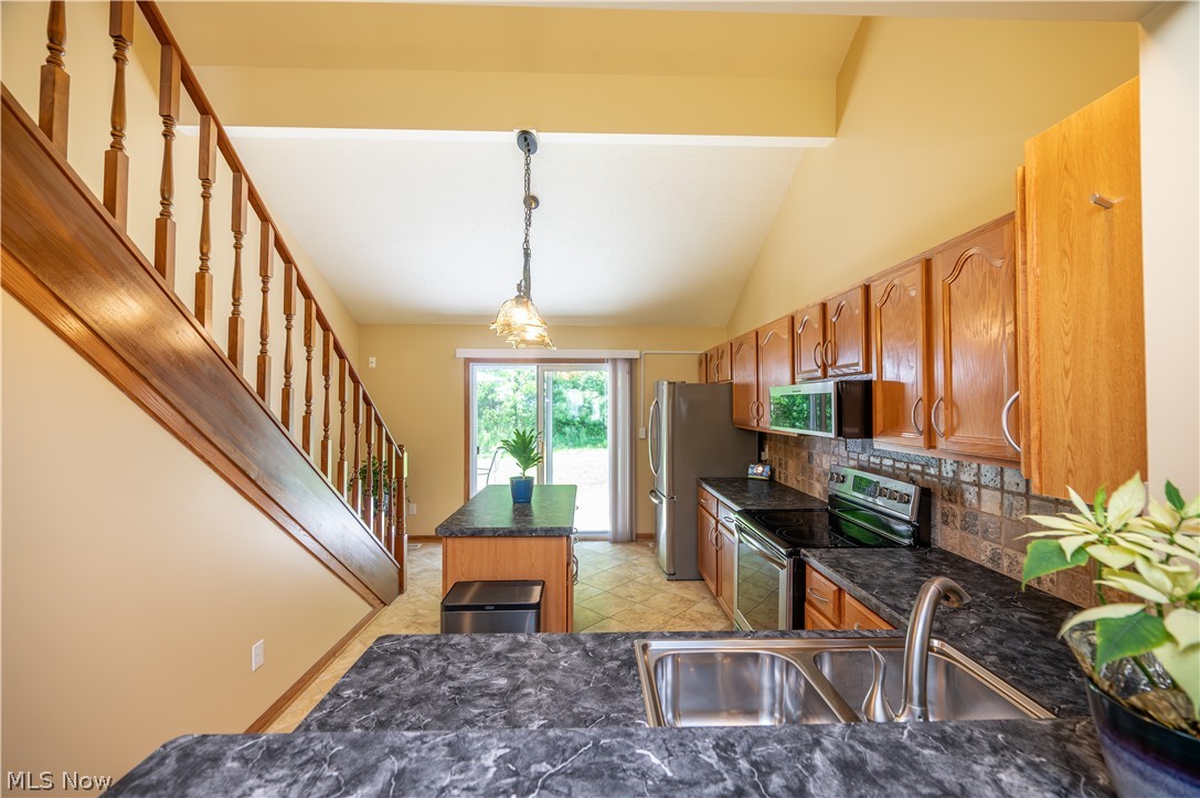 535 Wilcox Road Youngstown, OH 44515 - Photo 27 of 49