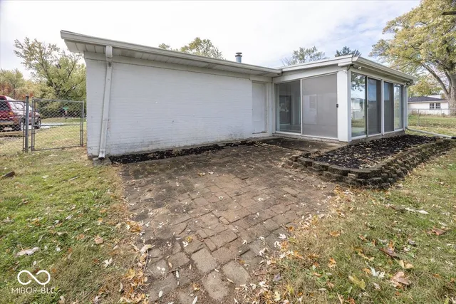 $2,200 | 130 Carmel View Drive, Carmel, IN 46032