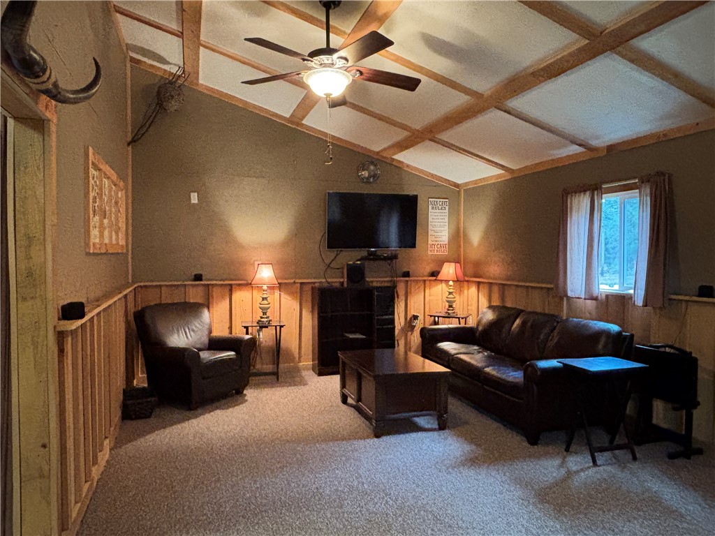 5274 Sackett Road Kane, PA 16735 - Photo 3 of 11