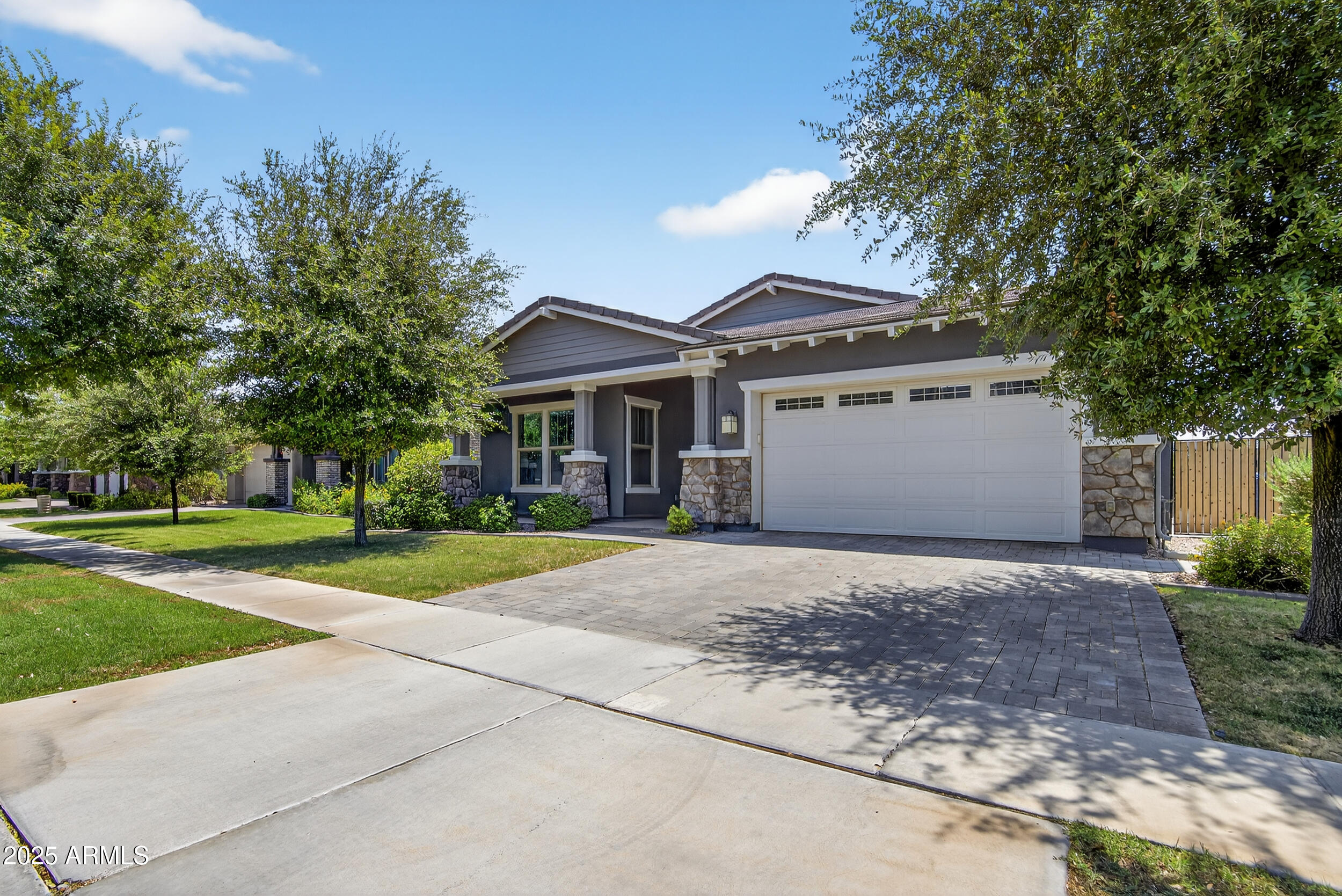 2911 East Appaloosa Road Gilbert, AZ 85296 - Photo 3 of 69 3_009_a4m_aa
