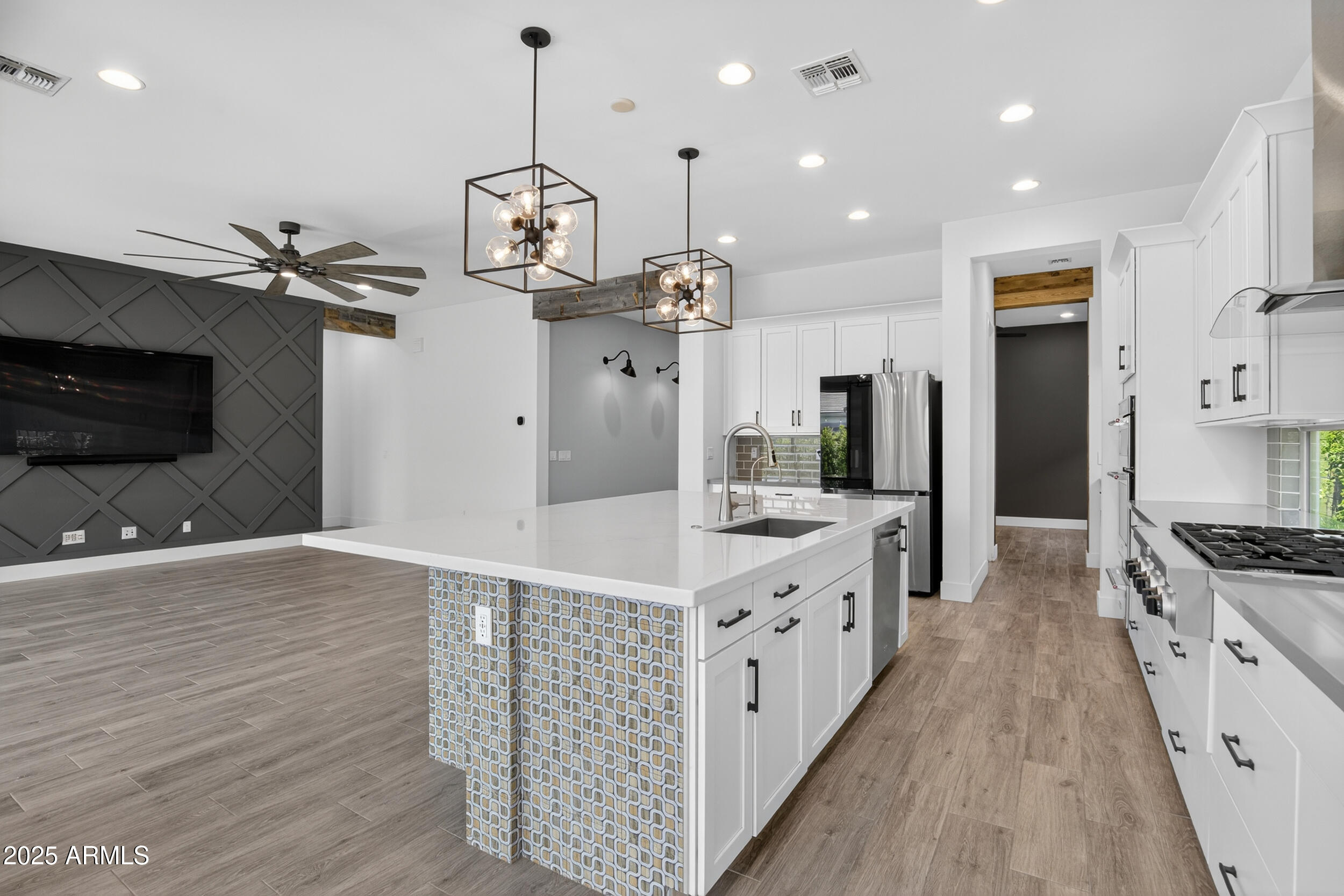 2911 East Appaloosa Road Gilbert, AZ 85296 - Photo 10 of 69 10_028_a4m_aa
