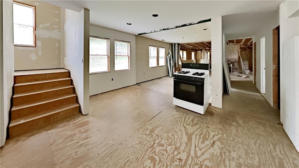 9752 Lindsay Road Pittsburgh, PA 15237 - Photo 4 of 25 Gallery Image 4