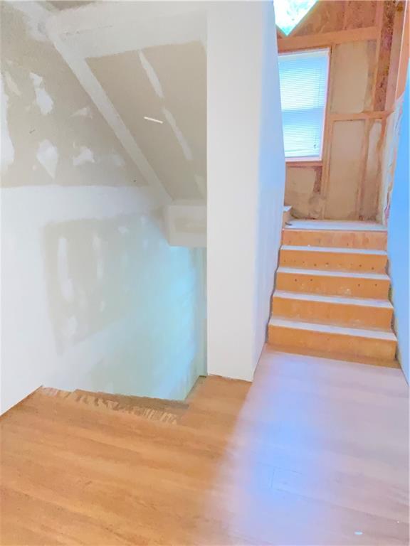 9752 Lindsay Road Pittsburgh, PA 15237 - Photo 9 of 25 Gallery Image 9