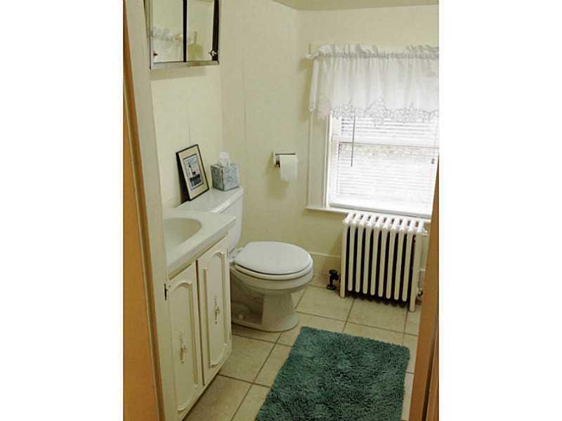 18 Poland Road Auburn, ME 04210 - Photo 11 of 29 Bathroom.